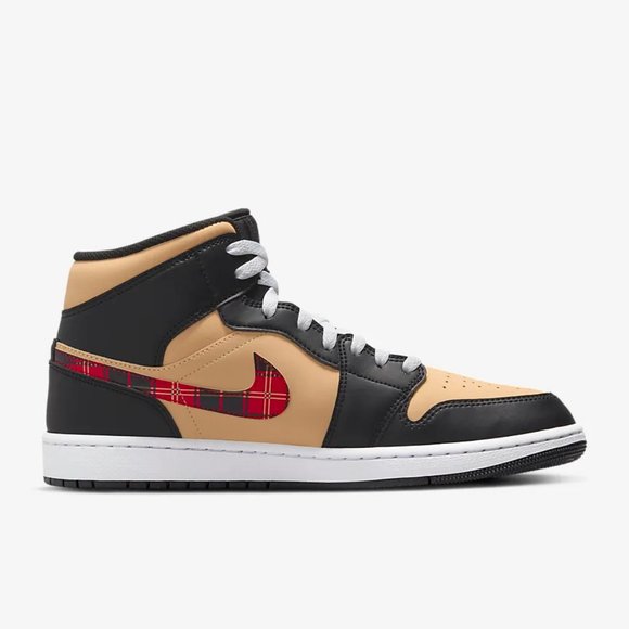 Air Jordan 1 Mid SE Men's Black/Sesame/Red Sneakers - USA Size:11 - New in Box - Picture 12 of 15